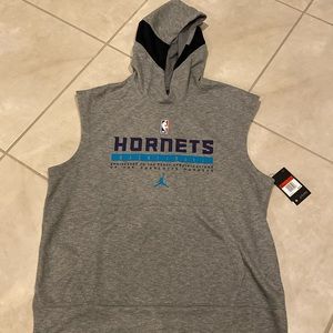 Charlotte Hornets Nike Size Large Sweatshirt